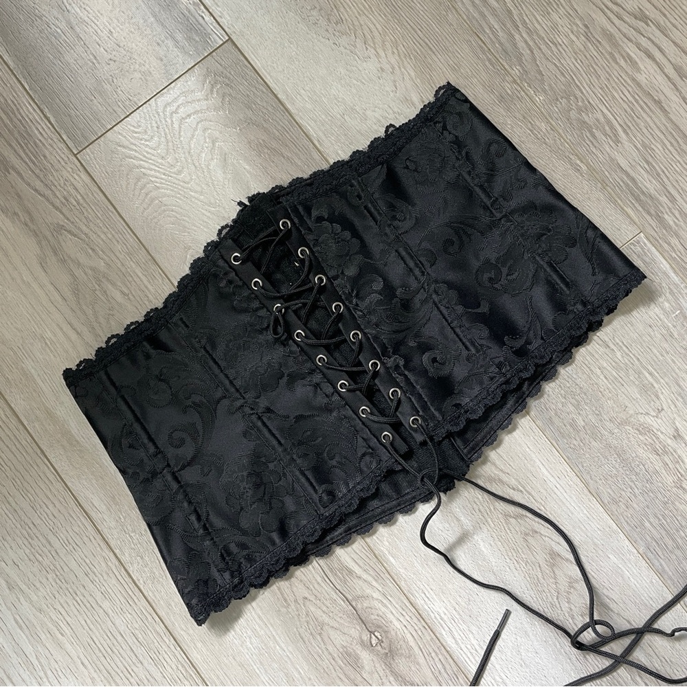 Fredericks of Hollywood Lace Up Corset Top womens Black (large) gothic dark